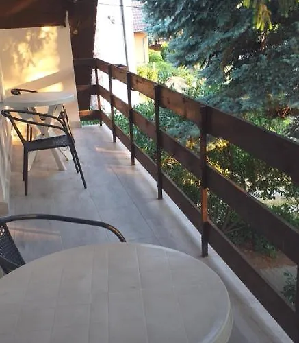 Szepvoelgyi Apartmanhaz *